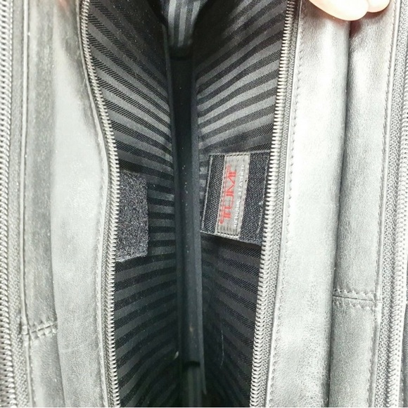 Tumi Alpha Series Black Napa Leather Briefcase - Picture 9 of 12